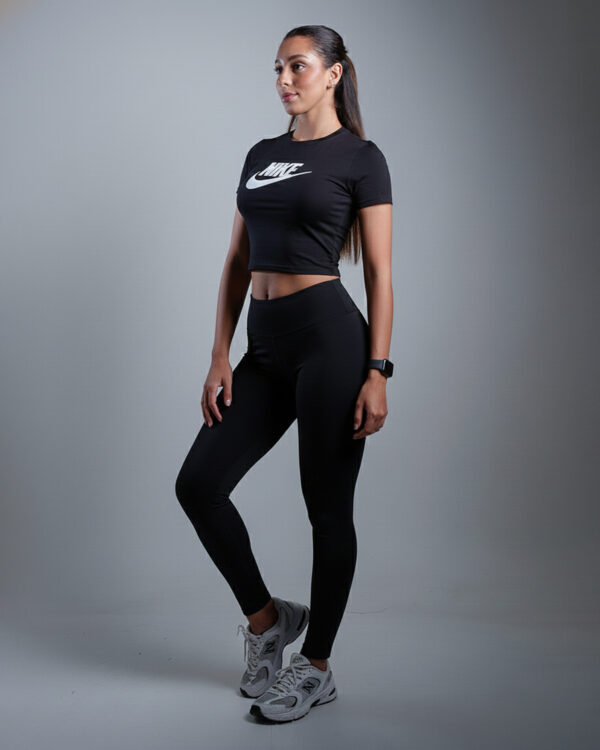 Nike_Black_5 CROPTOP FIT NEGRO NIKE