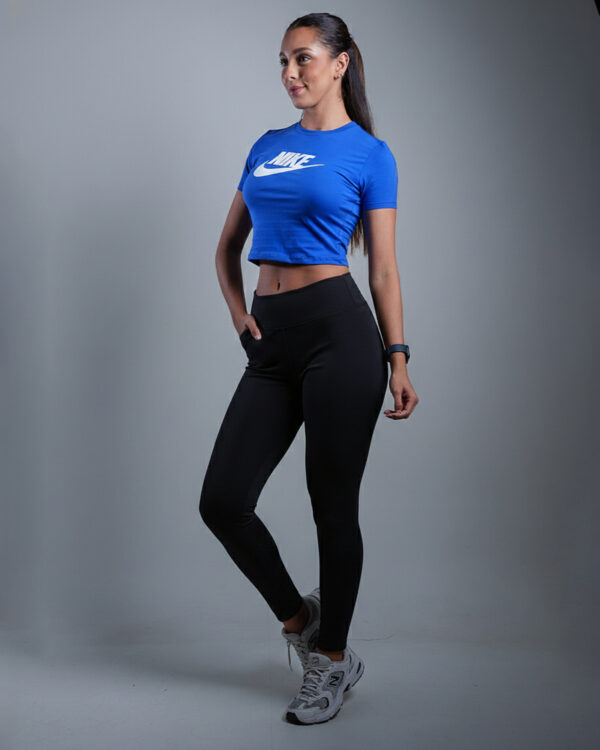 CROPTOP FIT AZUL REY NIKE