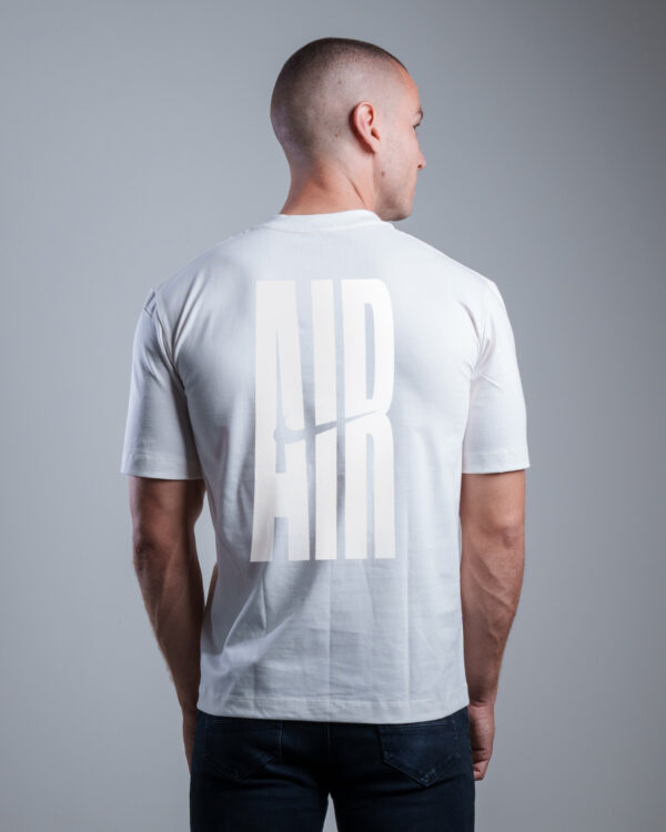 REGULAR FIT MARFIL NIKE AIR