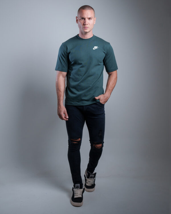 REGULAR FIT VERDE NIKE CITY