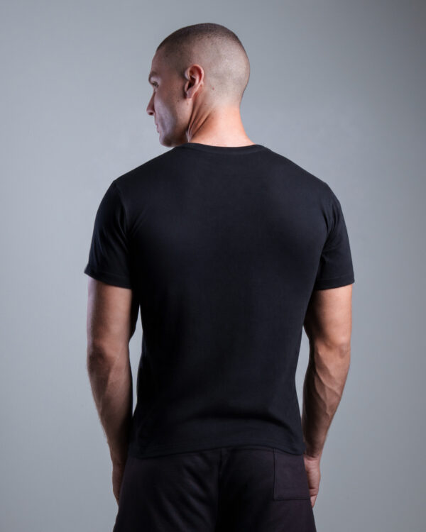 BASIC NEGRA ADIDAS SILUETA