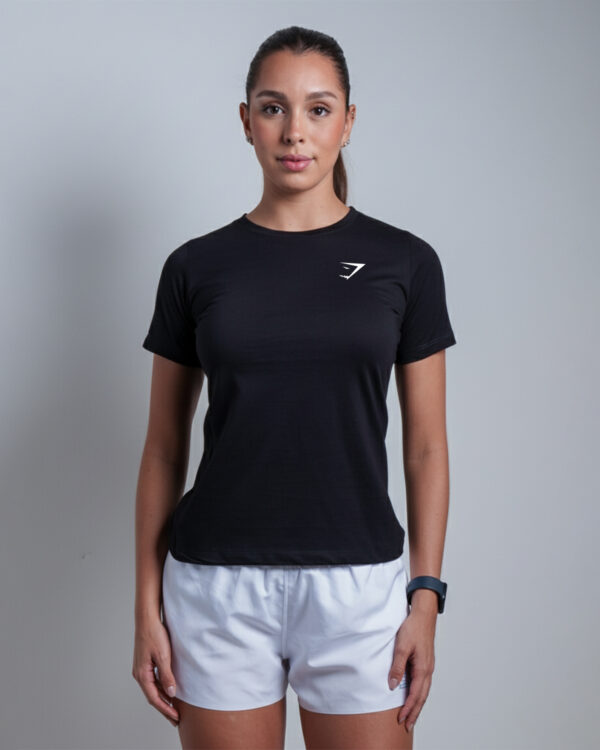 BASIC NEGRA GYMSHARK